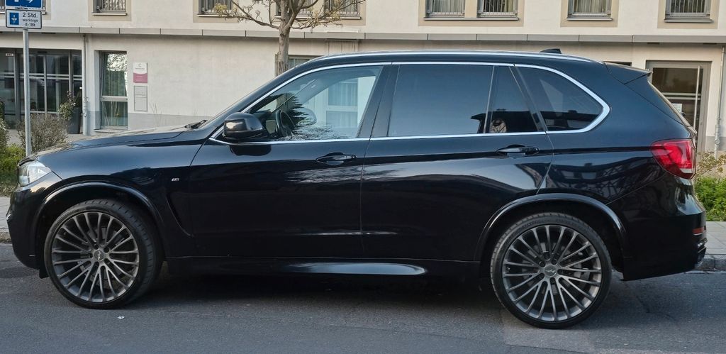 BMW X5 235.000 km 22.999 &euro; Nürnberg 90441