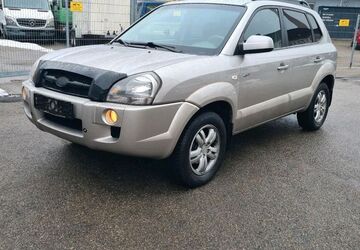 Hyundai TUCSON 205.000 km 3.990 &euro; nürnberg 90437