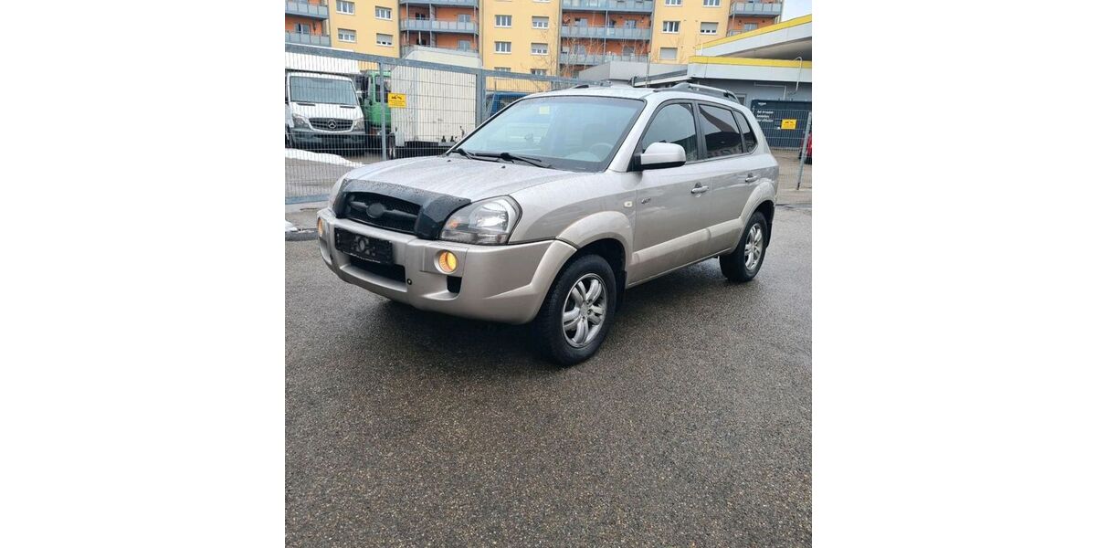 Hyundai TUCSON 205.000 km 3.990 &euro; nürnberg 90437