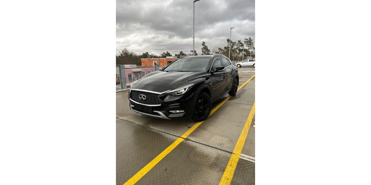 INFINITI QX30 130.000 km 13.950 &euro; Nürnberg 90411