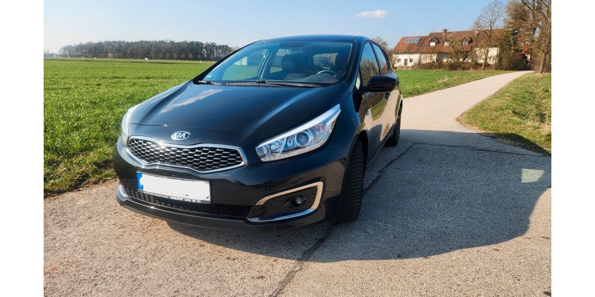 Kia ceed / Ceed 99.500 km 7.700 &euro; Windsbach 91575