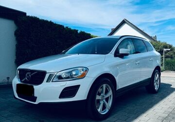 Volvo XC60 211.804 km 10.490 &euro; Roth 91154
