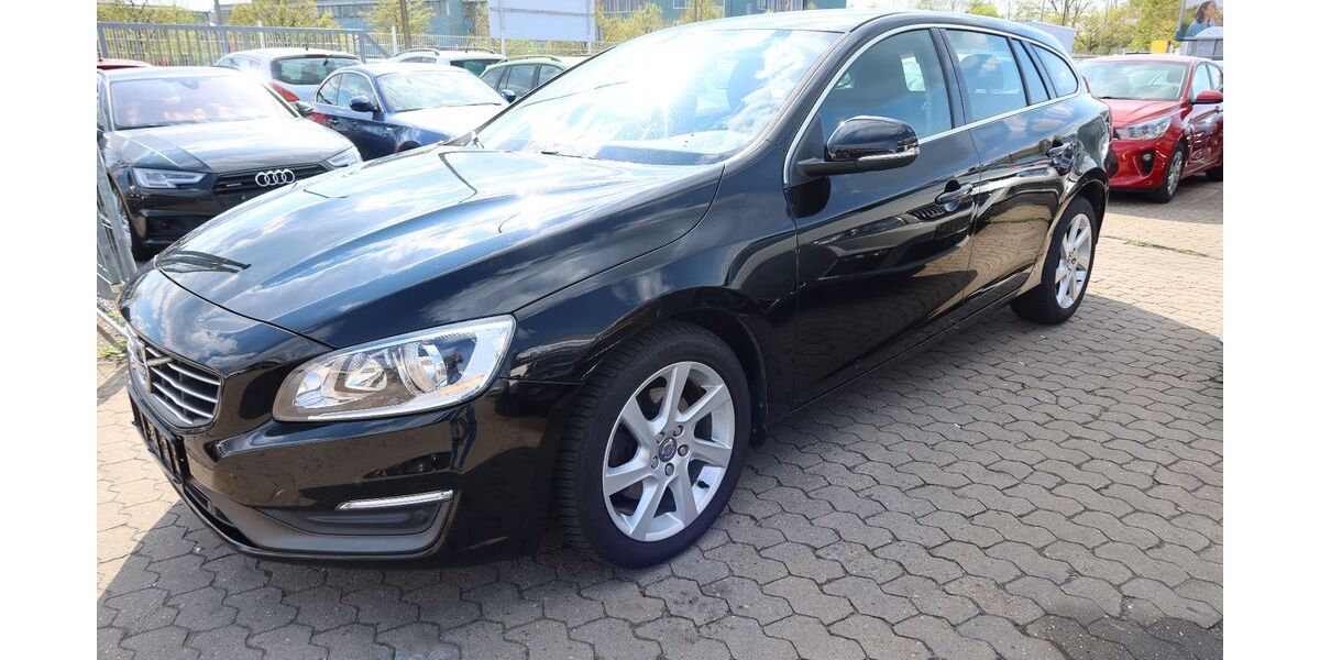 Volvo V60 171.000 km 8.990 &euro; Nürnberg 90439