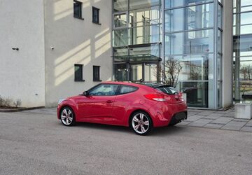 Hyundai Veloster 130.000 km 7.420 &euro; Nürnberg 90431
