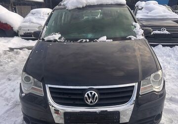 VW Touran 250.000 km 2.200 &euro; Nürnberg 90441