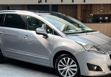 Peugeot 5008 93.762 km 7.740 &euro; Cadolzburg bei Nürnberg 90556