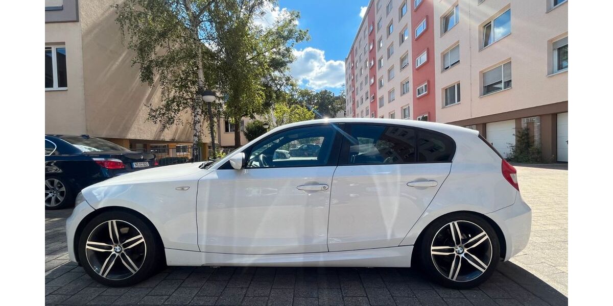 BMW 118 291.000 km 4.300 &euro; Nuernberg 90439