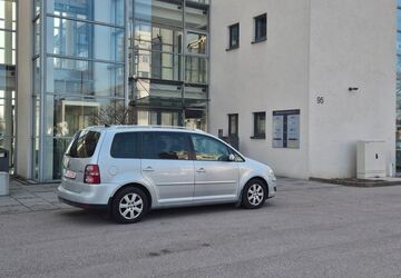 VW Touran 200.000 km 4.440 &euro; Nürnberg 90431