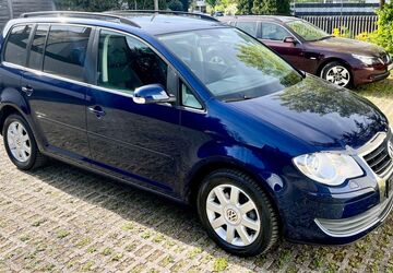 VW Touran 149.000 km 9.500 &euro; Nürnberg 90443