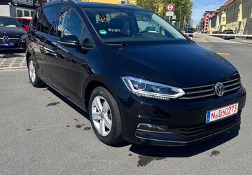VW Touran 61.000 km 19.950 &euro; Nürnberg 90431