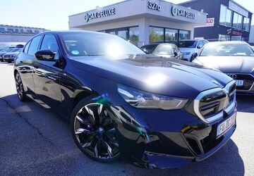 BMW i5 13.000 km 76.999 &euro; Fürth 90763