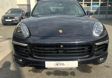 Porsche Cayenne 246.000 km 29.900 &euro; Nürnberg 90451