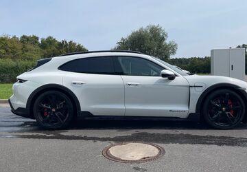 Porsche Taycan 69.500 km 62.000 &euro; Nürnberg 90453