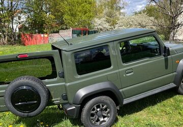 Suzuki Jimny 109.800 km 22.999 &euro; Stein 90547