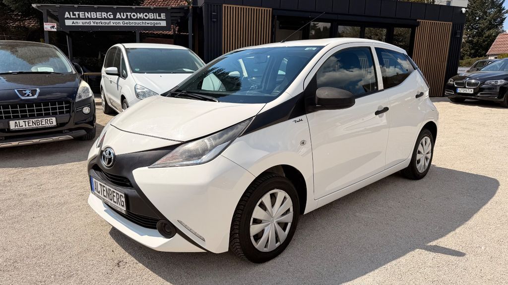 Toyota Aygo (X) 75.000 km 6.899 &euro; Oberasbach 90522