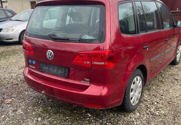 VW Touran 121.000 km 3.300 &euro; Fürth 90763