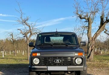 Lada Niva 39.500 km 13.700 &euro; Langensendelbach 91094