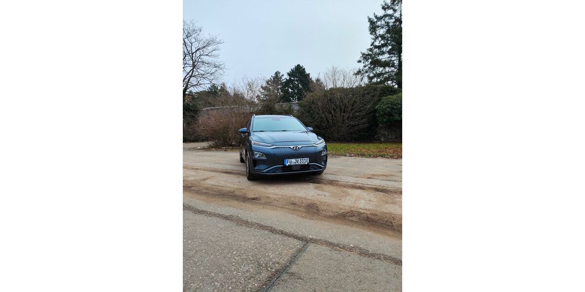 Hyundai KONA Elektro 46.490 km 13.800 &euro; Fürth 90765