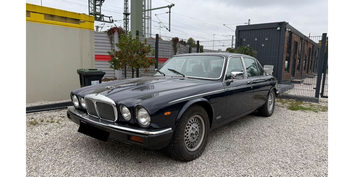 Jaguar XJ12 132.000 km 8.900 &euro; Nürnberg 90431