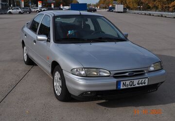 Ford Mondeo 81.476 km 3.199 &euro; Nürnberg 90471
