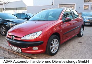 Peugeot 206 124.000 km 1.380 &euro; Fürth 90763