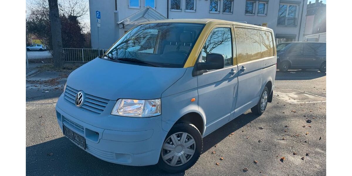 VW T5 Transporter 203.000 km 4.900 &euro; Nürnberg 90439