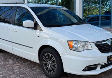 Lancia Voyager 150.000 km 11.900 &euro; Cadolzburg (bei Nürnberg) 90556