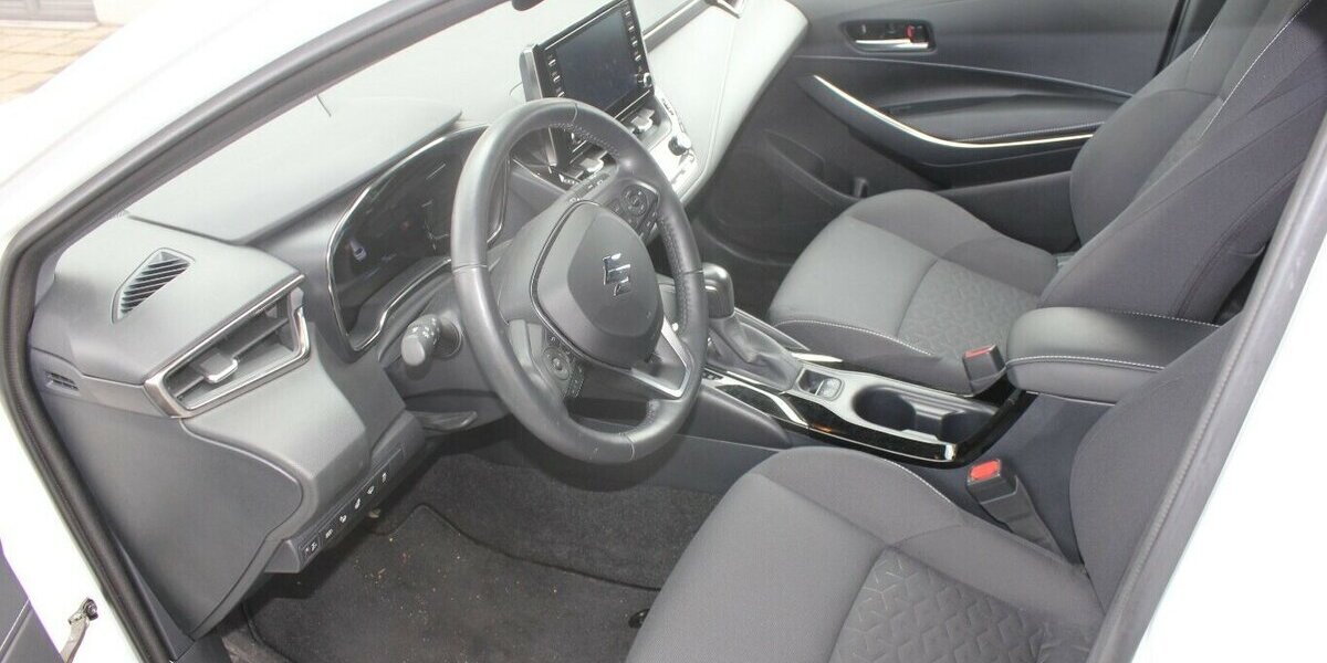 Suzuki Swace 1.8 Hybrid Comfort+ 22.500 km 21.990 &euro; Fürth 90763