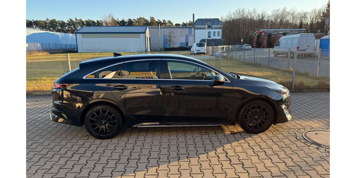 Kia pro ceed / ProCeed 56.000 km 22.999 &euro; Nürnberg 90478