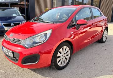 Kia Rio 192.000 km 3.900 &euro; Oberasbach 90522