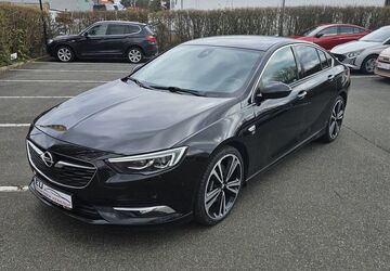 Opel Insignia 181.200 km 12.990 &euro; Nürnberg 90411