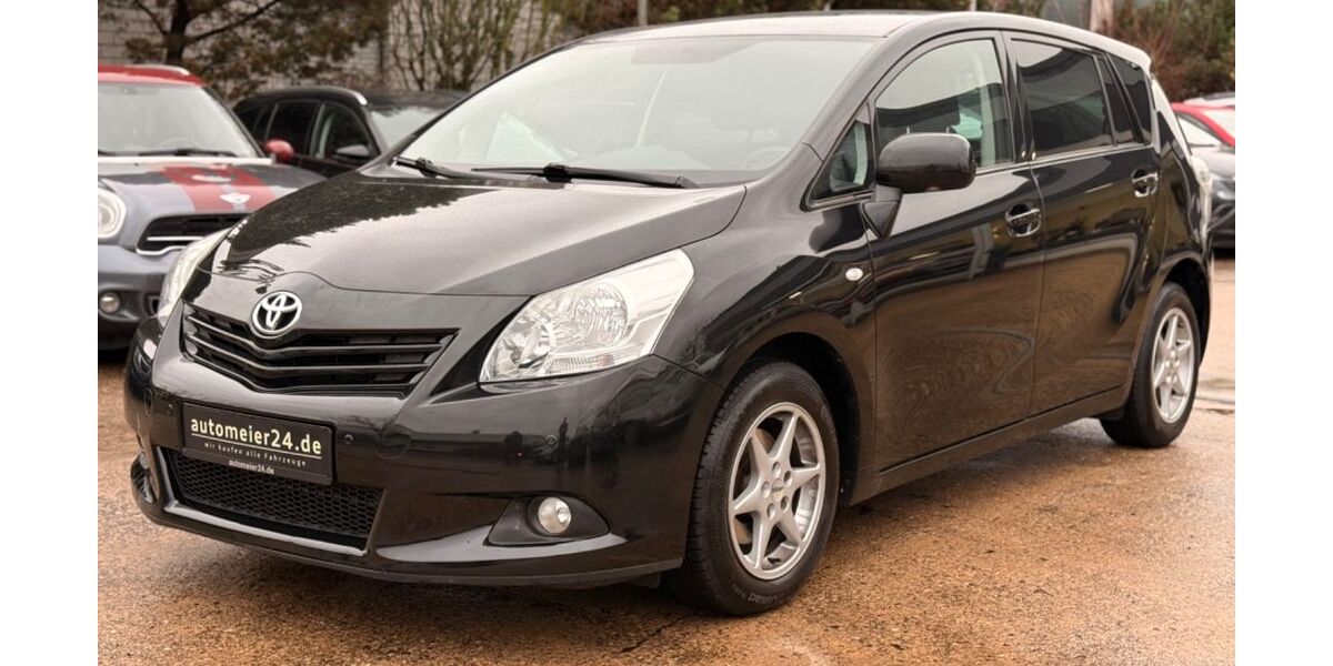 Toyota Verso 91.842 km 12.390 &euro; Erlangen 91056
