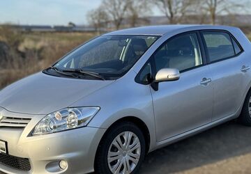 Toyota Auris 169.000 km 3.750 &euro; Forchheim 91301