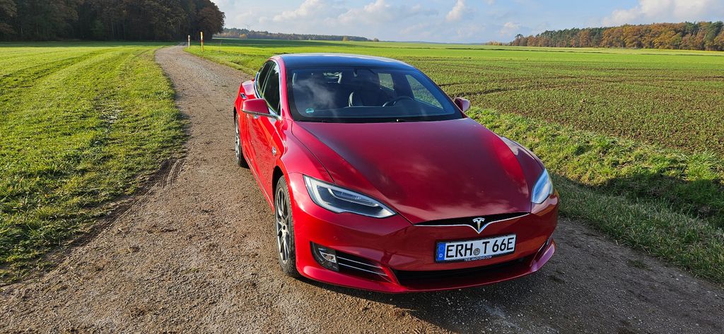 Tesla Model S 103.500 km 19.490 &euro; Aurachtal 91086