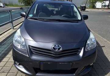 Toyota Verso 171.000 km 8.600 &euro; Schwabach 91126