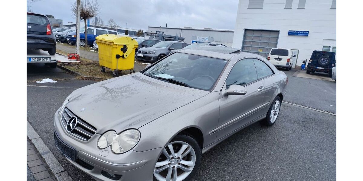 Mercedes-Benz CLK 220 152.000 km 8.950 &euro; Fürth 90763
