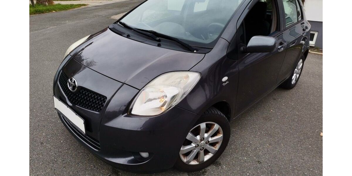 Toyota Yaris 103.350 km 3.599 &euro; Fürth 90762