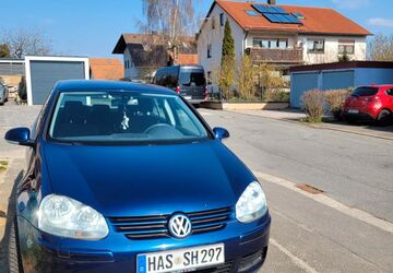 VW Golf 153.000 km 2.895 &euro; Gräfenberg 91322