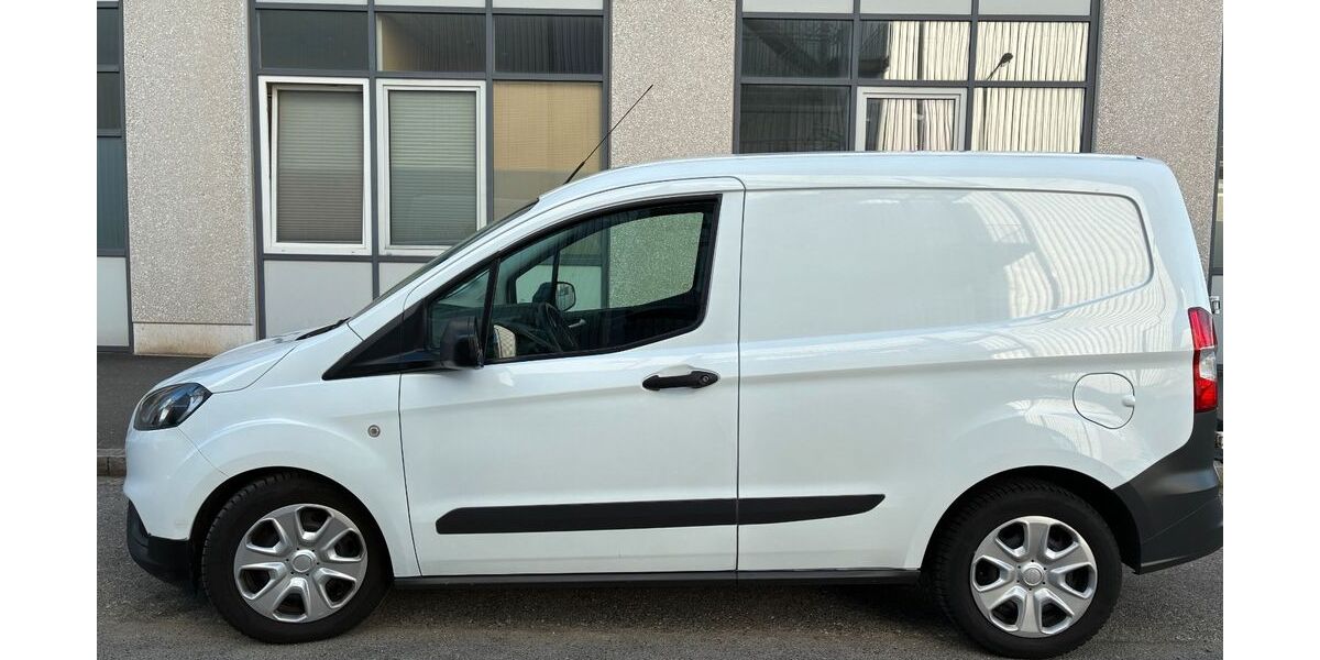 Ford Transit Courier 352.000 km 5.400 &euro; Nürnberg 90473