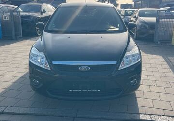 Ford Focus 123.663 km 4.799 &euro; Fürth 90763
