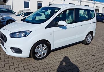 Ford Tourneo Courier 200.000 km 6.990 &euro; Nürnberg 90431