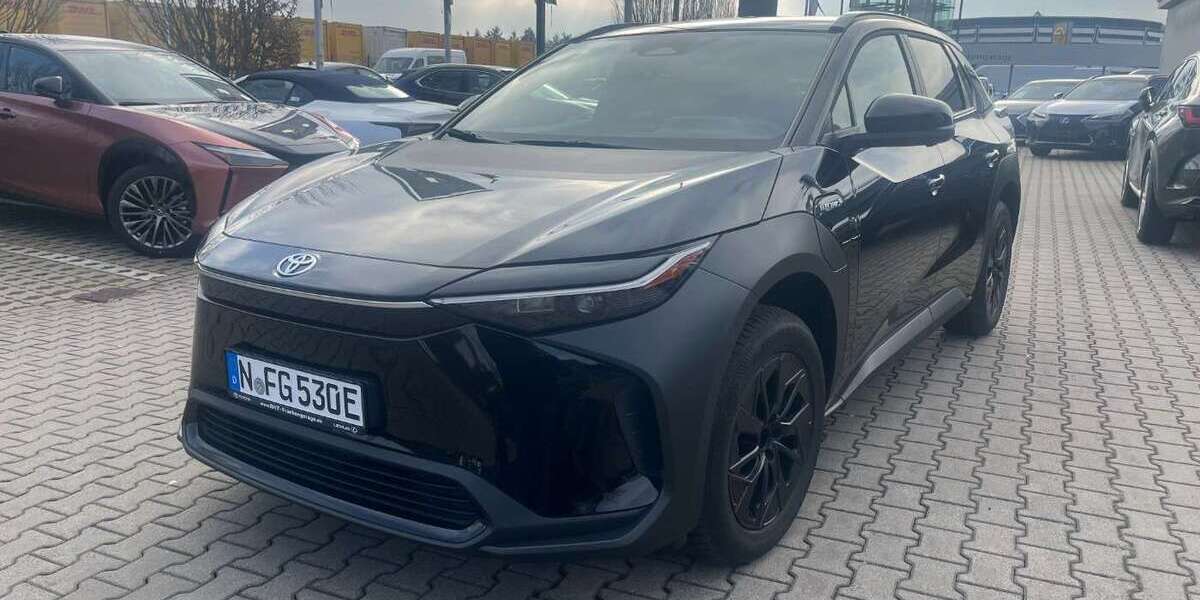 Toyota bZ4X 9.500 km 28.990 &euro; Nürnberg 90480