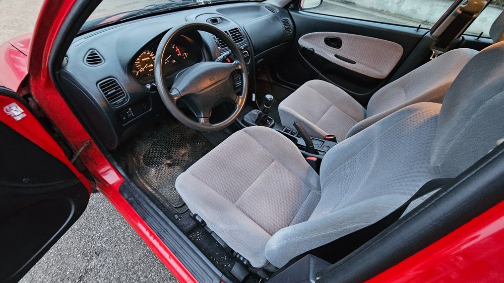 Mitsubishi Carisma 95.000 km 1.899 &euro; Petersaurach 91580