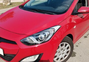 Hyundai i30 78.650 km 6.599 &euro; Fürth 90762