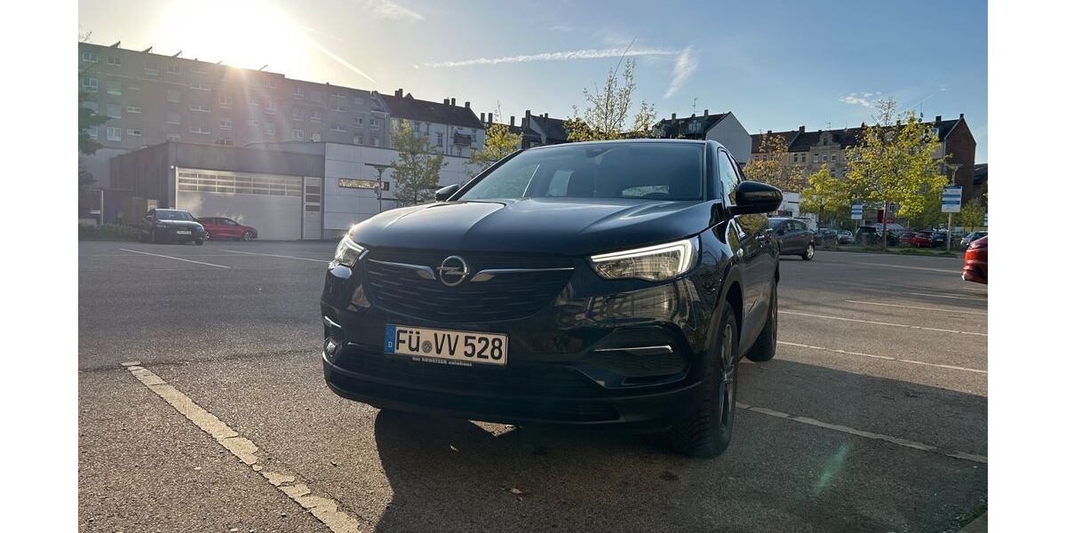 Opel Grandland (X) 52.000 km 16.900 &euro; Fürth 90763