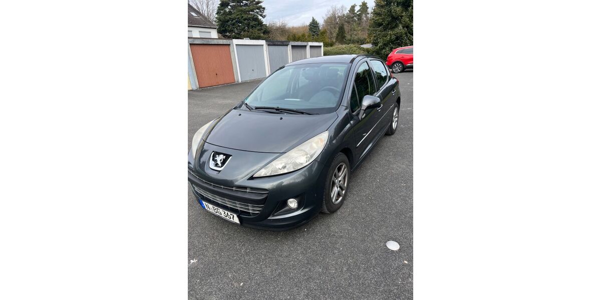 Peugeot 207 147.500 km 2.470 &euro; Nürnberg 90482