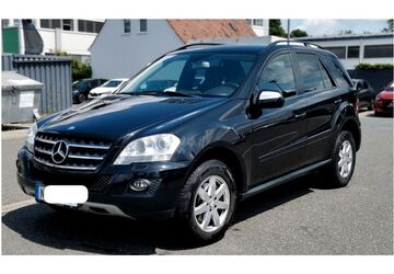 Mercedes-Benz ML 320 187.000 km 10.900 &euro; Nürnberg 90402