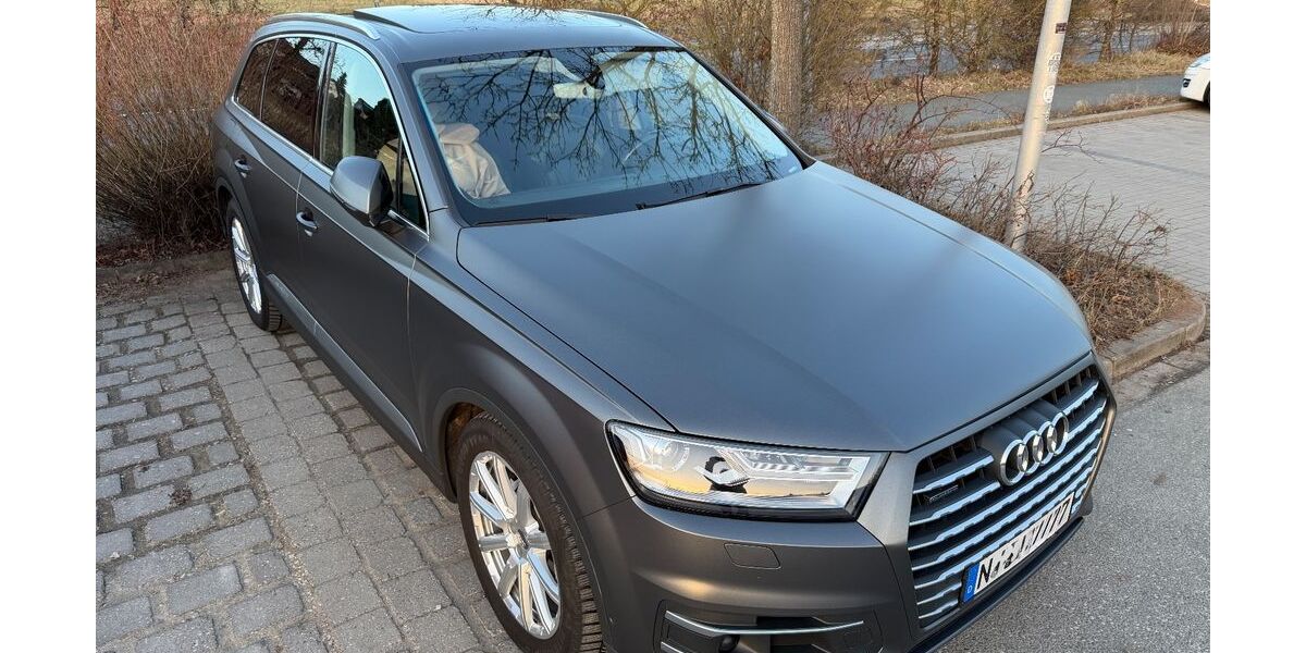 Audi Q7 249.000 km 21.950 &euro; Nürnberg 90439