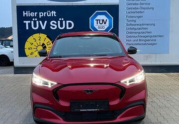 Ford Mustang Mach-E 39.700 km 29.700 &euro; Heßdorf 91093