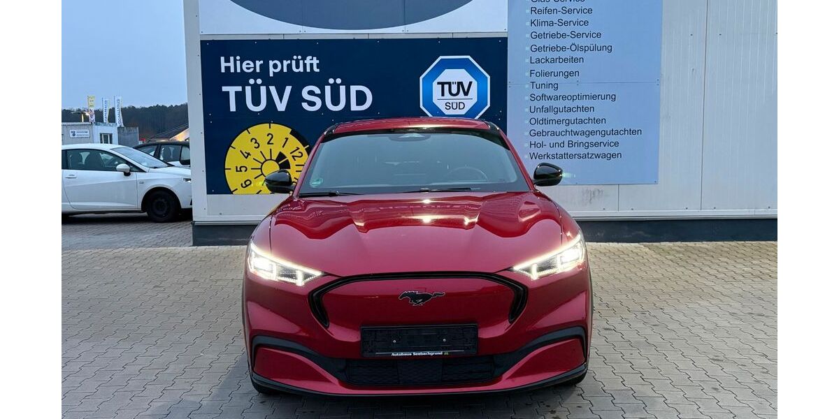 Ford Mustang Mach-E 39.700 km 29.700 &euro; Heßdorf 91093